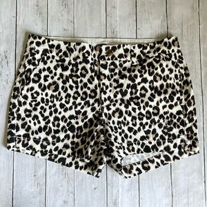 Woman’s Old Navy Leopard Everyday Shorts Size 10